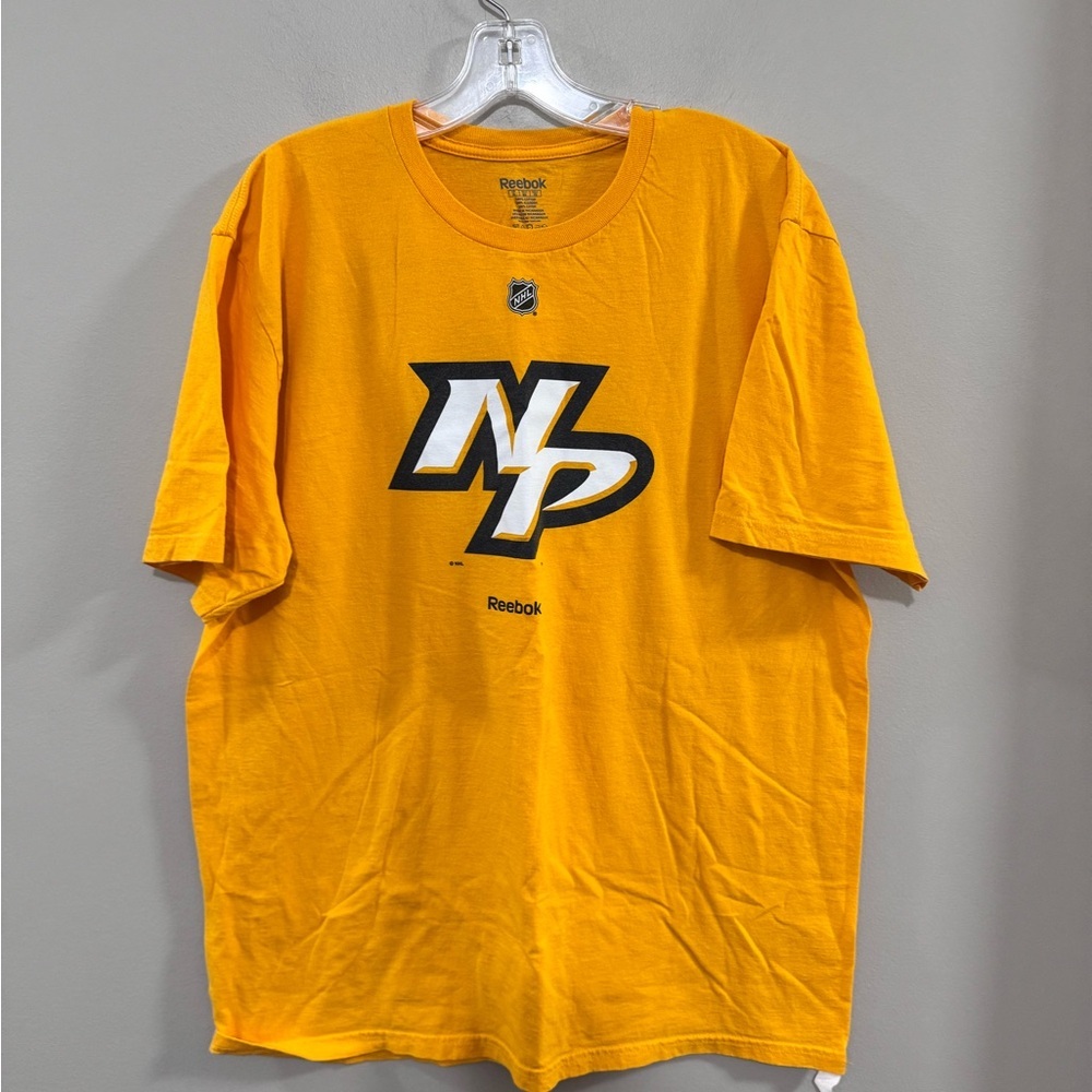 Men's Reebok NHL Nashville Predators Ice Hockey Logo Short Sleeve Tee. Size XL